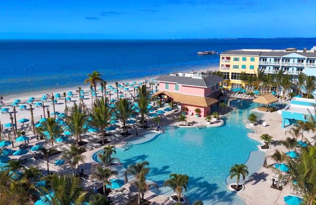 Welcoming Beach Hideaway Perfect for Sunny Relaxation