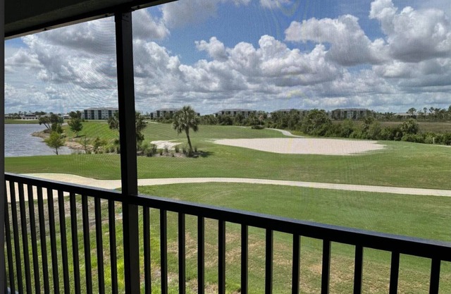 Wellen Park Golf & Country Club 2+ Bedroom Veranda with Golf Course View