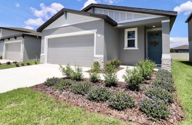 Wesley Chapel-Brand new-bright & spacious home