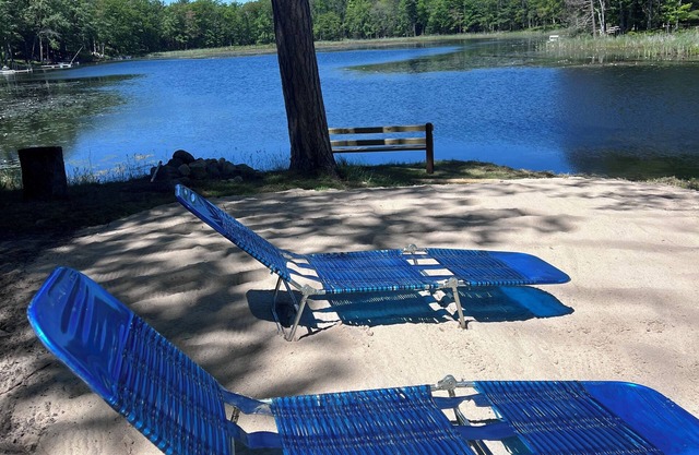 West Branch, Clear Lake area, Charming Cottage, ORV trails.Dogs allowed.