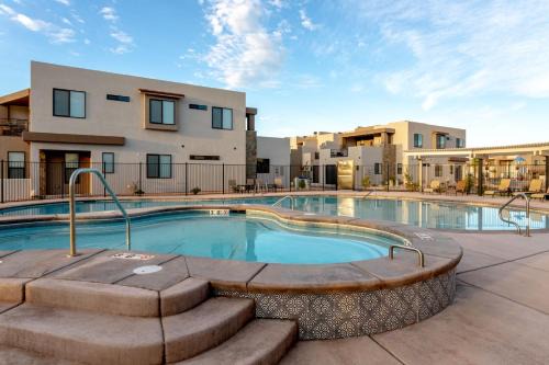 West of Zion combined 9 bedroom w- Private Hot Tubs 2391-2387