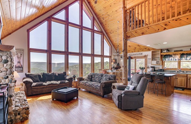 West Virginia Cabin Near Snowshoe Mountain Resort