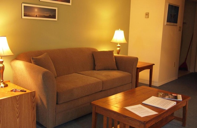Whale's Tail Guest Suites