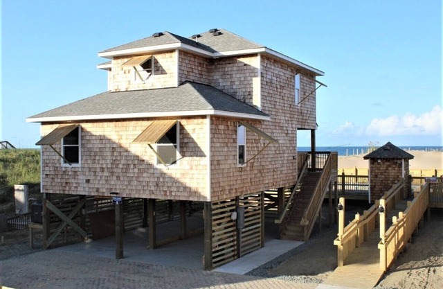 Whalebone Oceanfront 3 Bedroom Cottage B