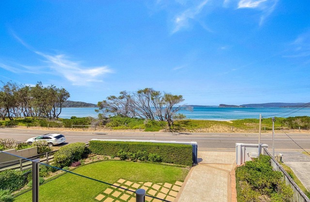 WhataView @ Umina Beach