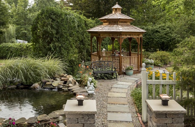Whistling Swan Inn