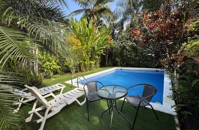 White Beach Jungle Villa and Private Pool, National Park Cahuita