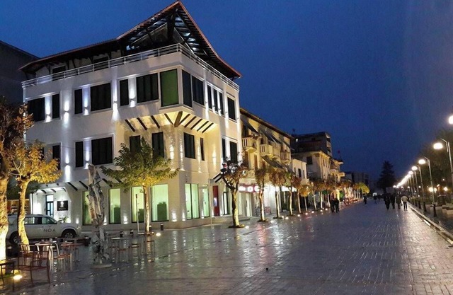 White City Hotel & Restaurant