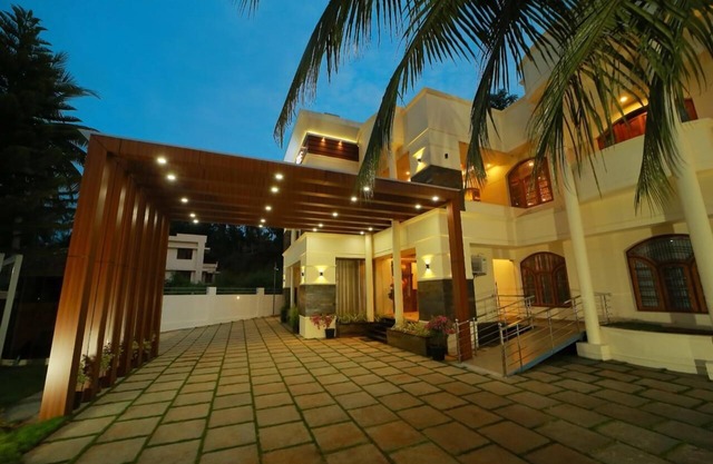 White Gate Luxury Hotel