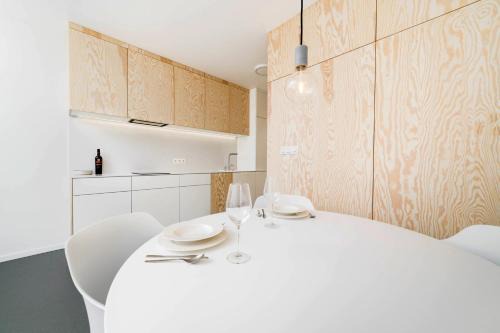 White Innk city center apartment