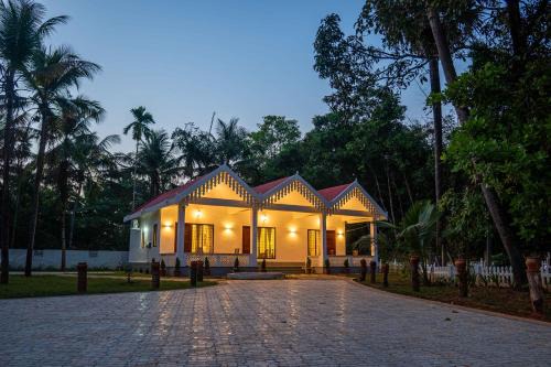 White Serenity Classic Pool Villa Udupi