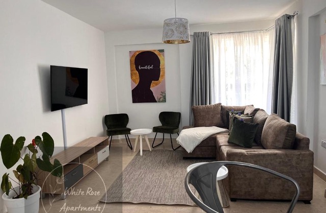 WhiteRose Apartments