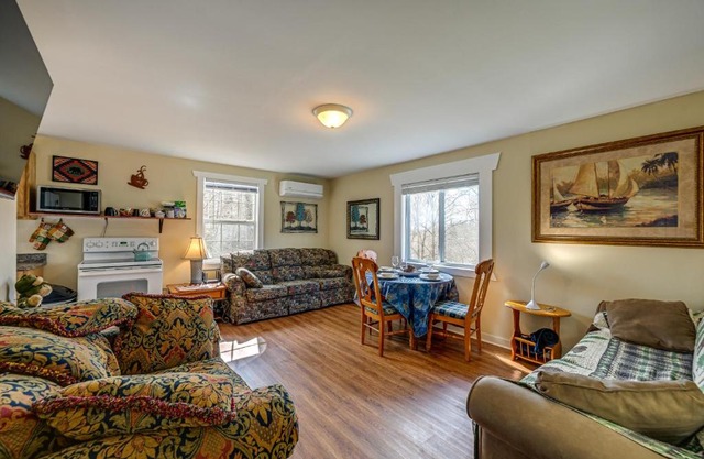 Whittier Vacation Rental Cabin Pets Welcome!