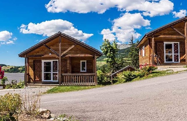 Whole chalet for 5 people - Les Balcons du Grand Puy - Near Ski & Lake