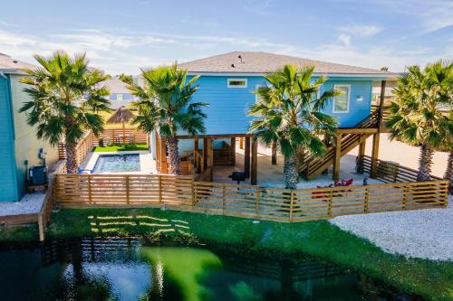 Why Knot Relax - Heated PRIVATE Pool Beach Gear Credit Included