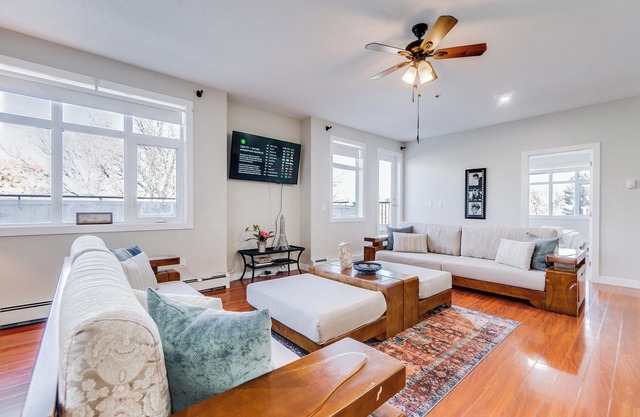 Whyte - 3 Bdrm, 3.5 Bthrm Penthouse |near U of A