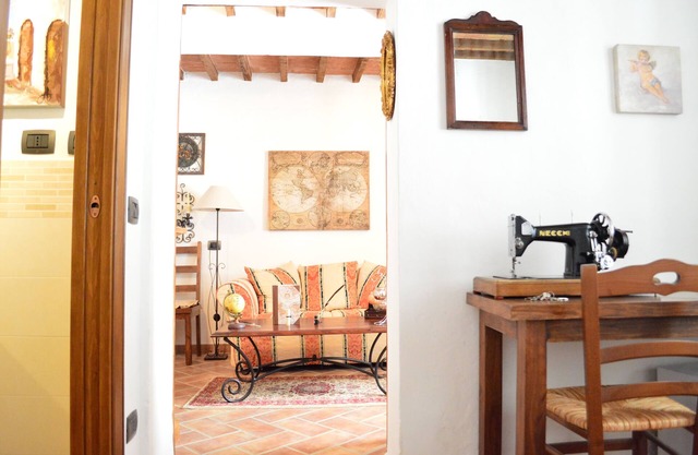 WI FI FIBER Cozy Studio with "Trunk"