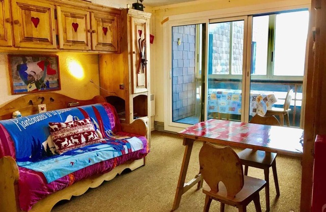 Wifi, ski-in/ski-out & foot of the slopes, 2nd floor, balcony, tv, 29m², Villard de Lans