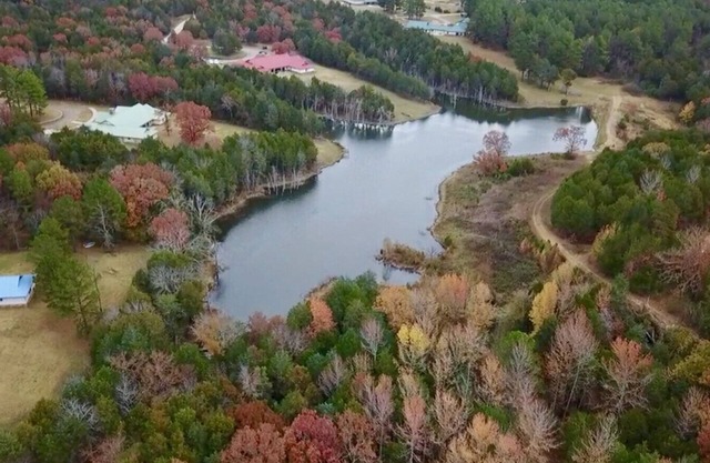 Wilderness Lodge inside private 240 acre Ozark Foothills Paradise
