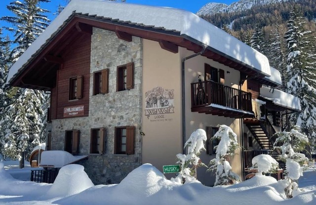 WILDHOMES WILD WOLF LODGE 1