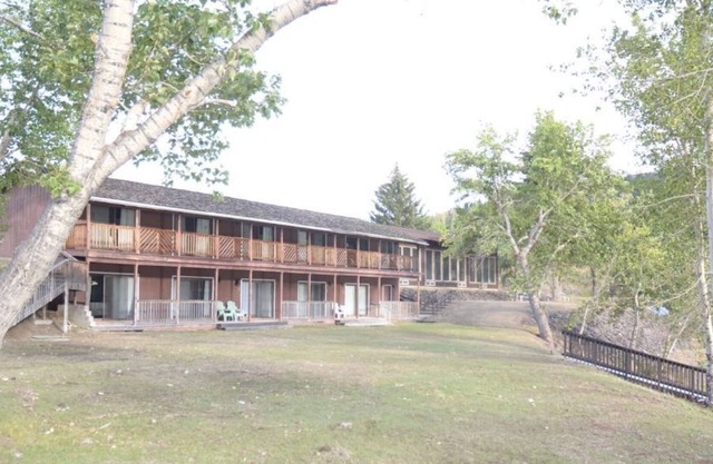 Williams Lake Resort