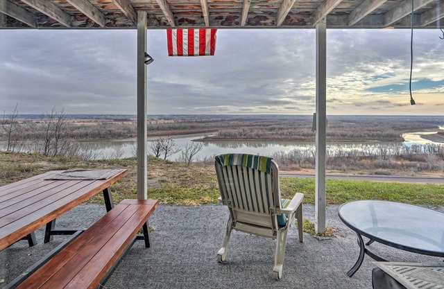 Williston Apartment w/ Missouri River Views!