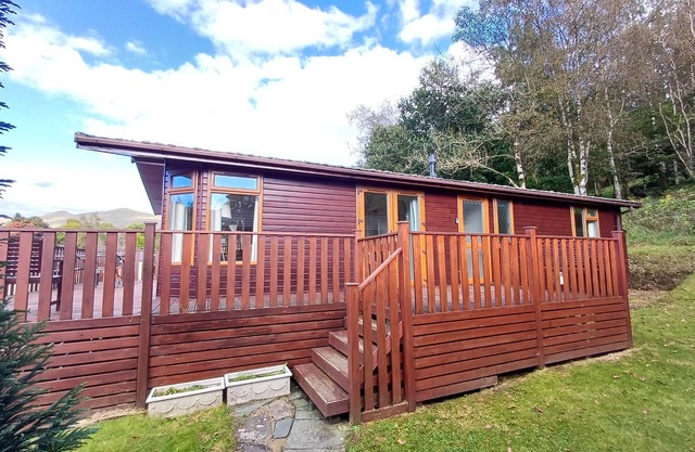 Willow Lodge - a holiday lodge that sleeps 6 guests in 3 bedrooms