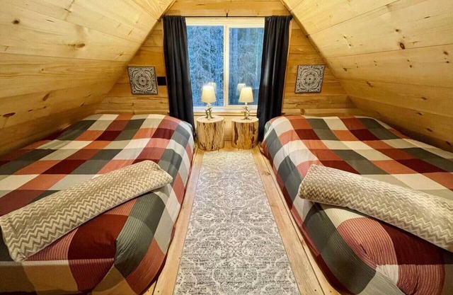 Wind Down Log Cabin in the Woods with Cozy Woodstove
