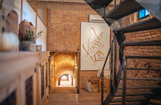 Wine barrel chalet for 8 in Grub an der March