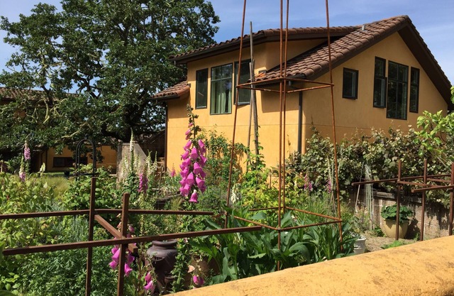 Wine Country Villa Guest House