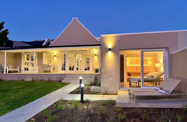 winelands living - sauna, pool, walking distance to town center