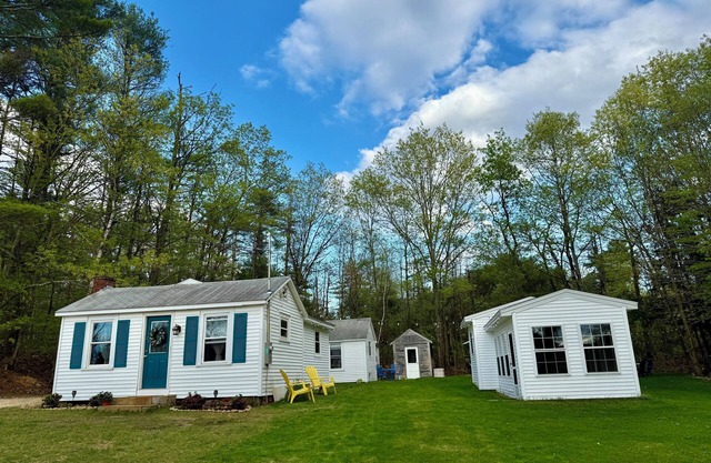 Winnisquam Trio Your own private getaway in New Hampshire lakes region lake view