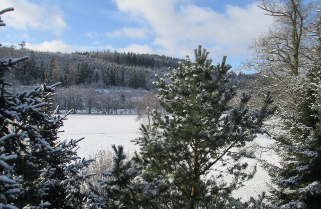 *With a SOUTH-facing terrace and a view of the mountains directly on the river in the ORKETAL NATURE PARK
