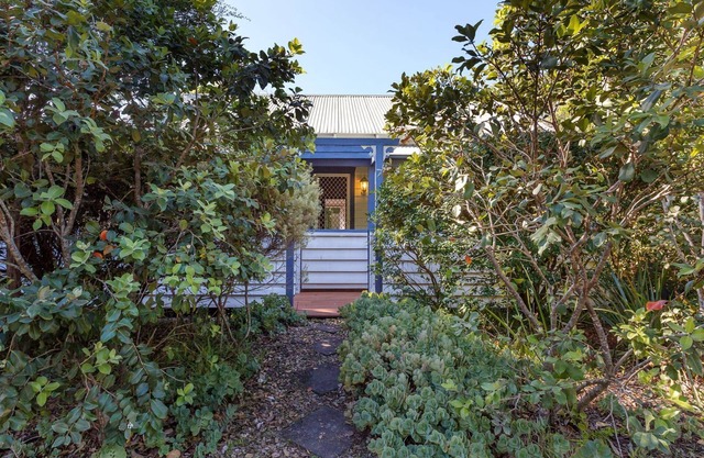Witt’s Oasis | Two traditional Tea Gardens cottages