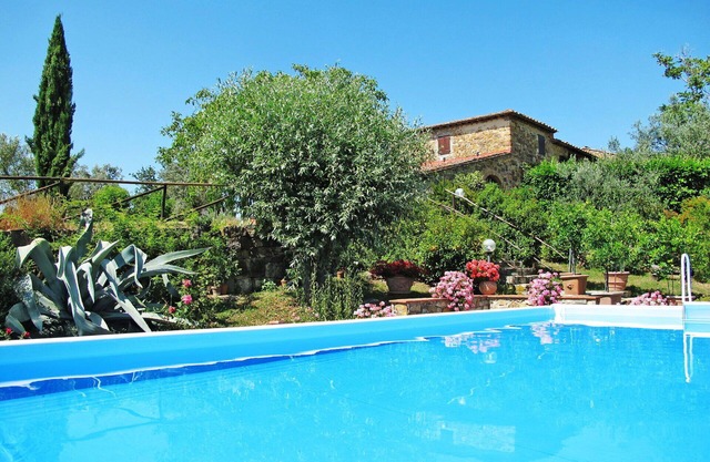 Wonderful private villa with WIFI, private pool, TV, patio, pets allowed and panoramic view