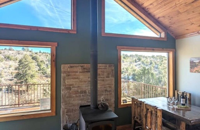Wolf Springs Ranch, Cabin 2