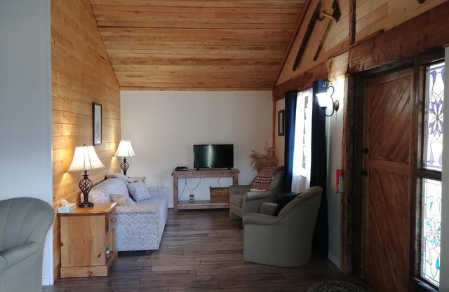 Wolfwood Guest Ranch