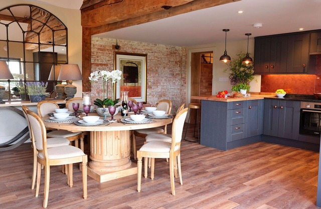 Wonderful villa for 6 guests with WIFI, terrace and pets allowed