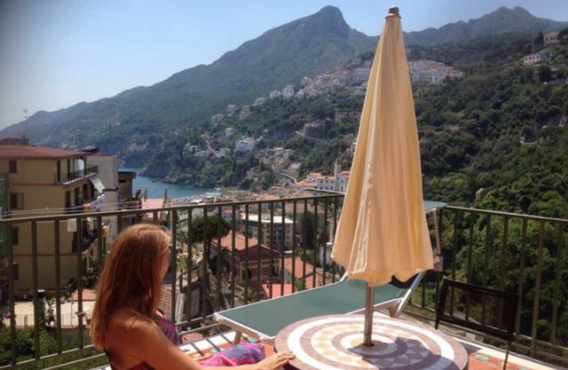 Wonderful flat with terrace overlooking the sea in the Amalfi Coast