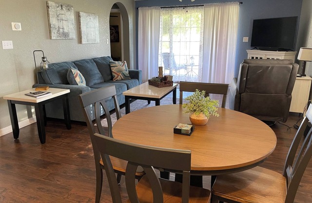 Wonderful golf course view condo; 2bedroom/2bath; Great quiet location