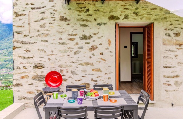 Wonderful private villa for 5 people with WIFI, TV, balcony and pets allowed