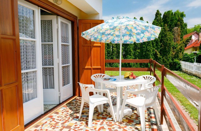 Wonderful private villa for 5 guests with A/C, TV, terrace and pets allowed
