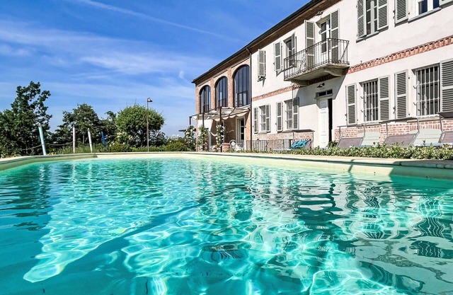 Wonderful private villa for 10 guests with A/C, private pool, WIFI, TV and patio