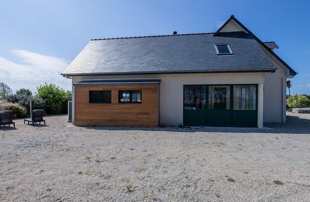 Wonderful private villa for 6 guests with WIFI, private pool, TV, terrace, pets allowed and park.