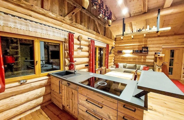 Wonderful private villa for 5 people with WIFI, TV, terrace, pets allowed and panoramic view