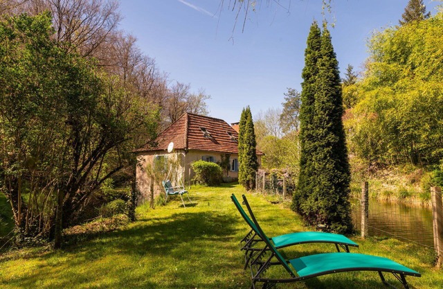 Wonderful private villa for 4 guests with TV, terrace and pets allowed
