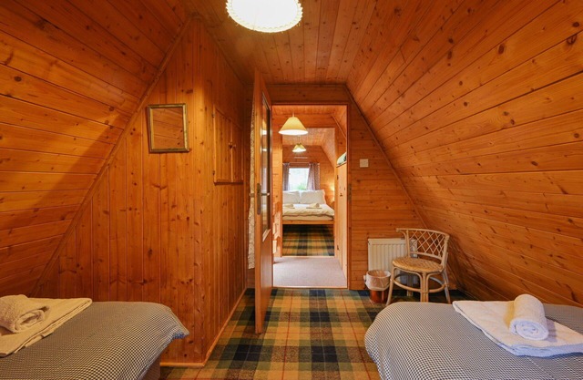 Wonderful private villa for 4 guests with WIFI, TV, pets allowed and parking