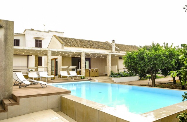 Wonderful private villa for 9 people with A/C, WIFI, private pool and TV