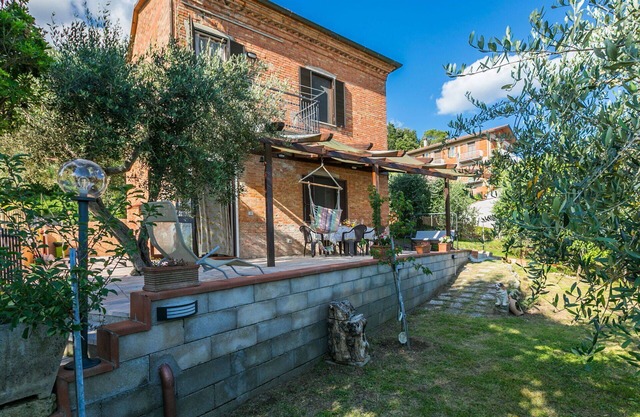 Wonderful private villa with A/C, WIFI, terrace, pets allowed, panoramic view and parking