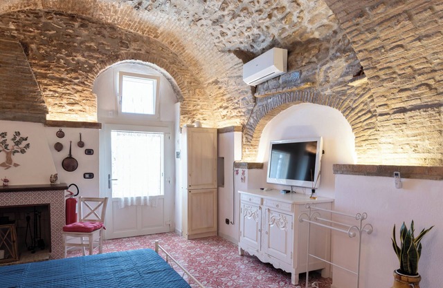 Wonderful studio apartment in quiet area but a few kilometers from Matera.